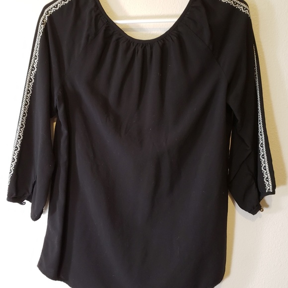 Maurices top blouse shirt black embroidered M - Picture 3 of 7